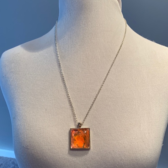 Orange paint pendant - Picture 2 of 2